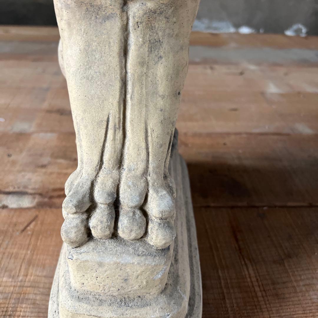 実家整理　古い獅子の像　中国？