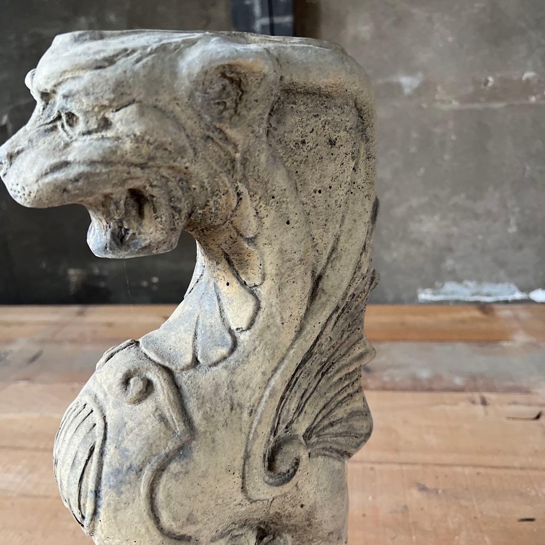 実家整理　古い獅子の像　中国？