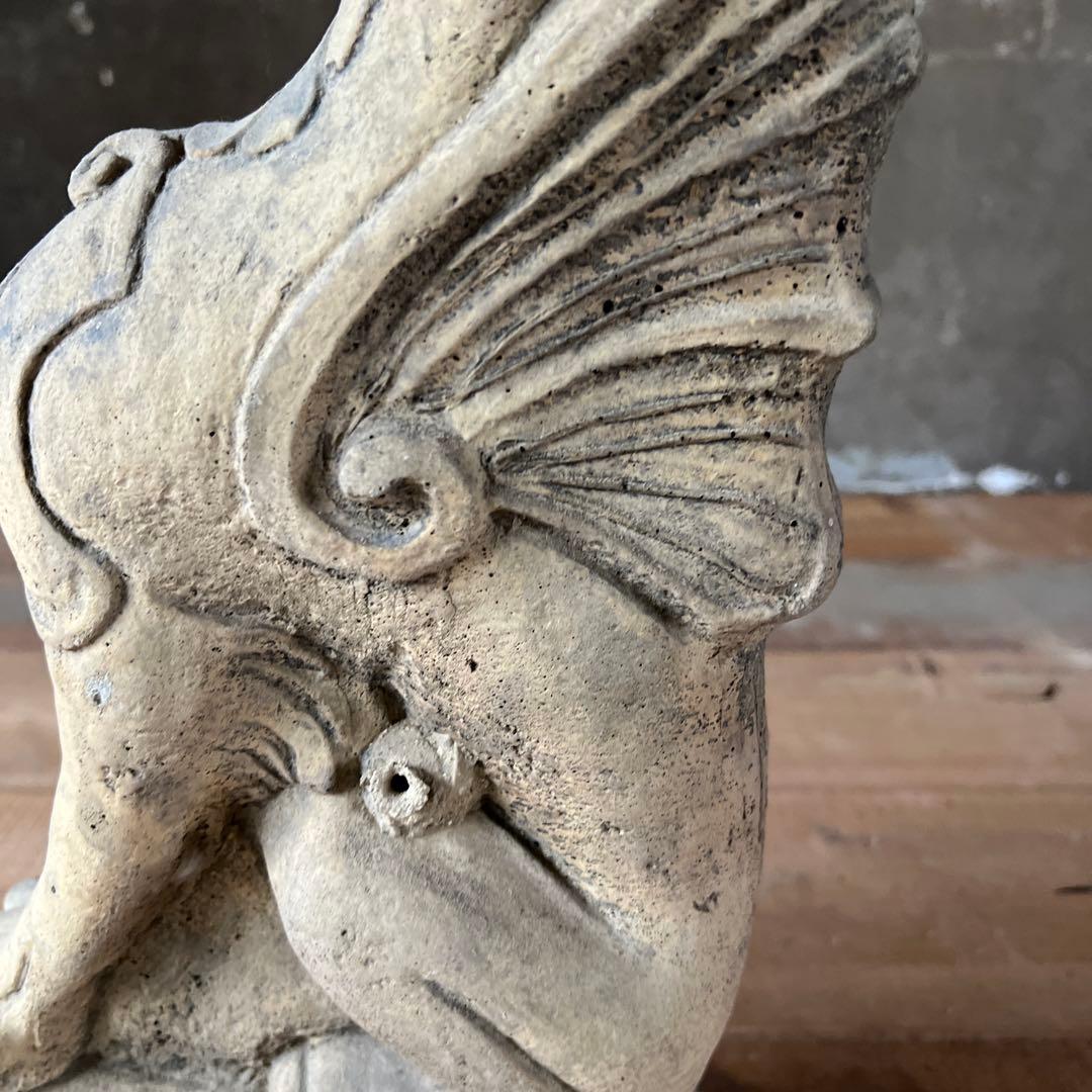 実家整理　古い獅子の像　中国？