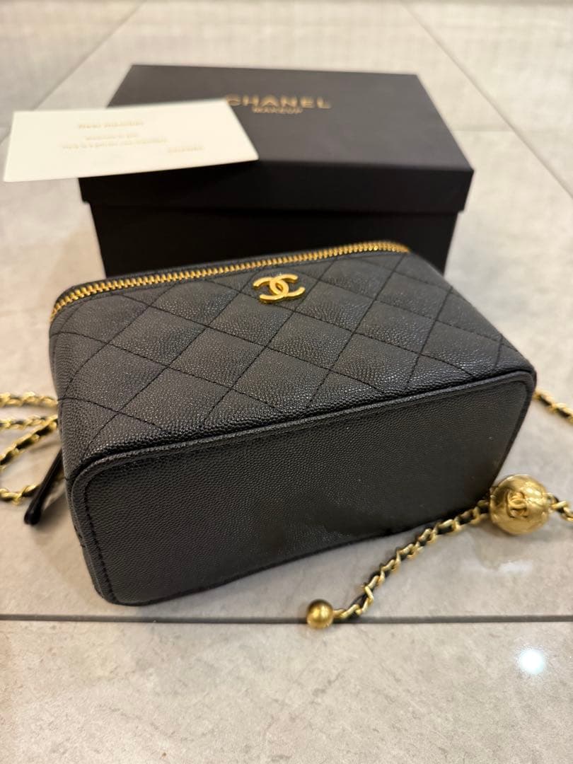 CHANEL　ポーチ　バニティ　ショルダー　ノベルティ