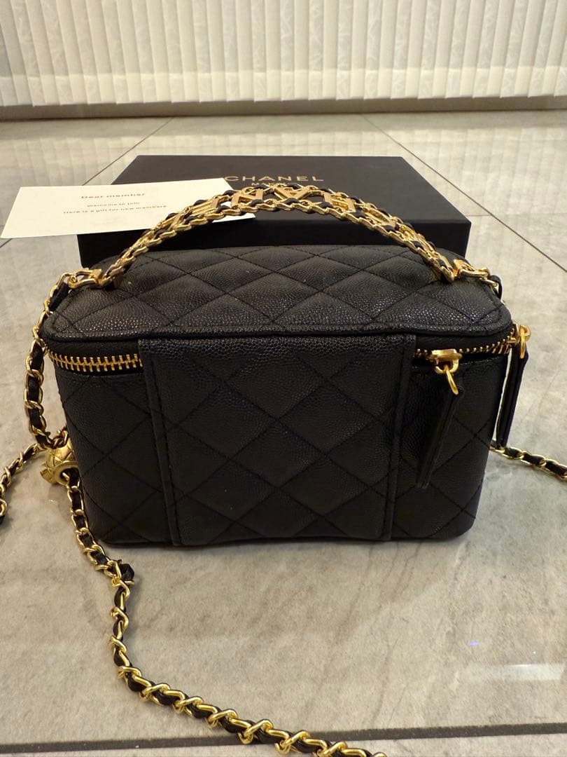 CHANEL　ポーチ　バニティ　ショルダー　ノベルティ
