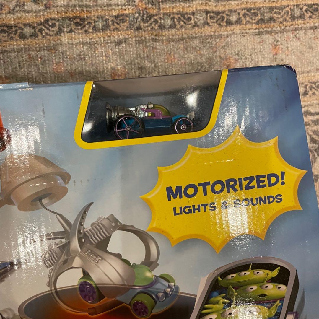ミニカー Hot Wheels Toy Story 3 Claw Rescue