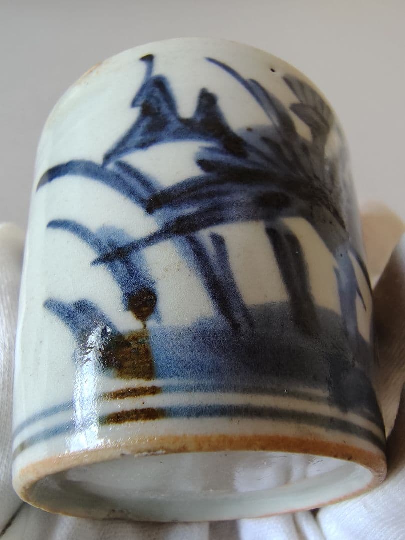 江戸中期 蕎麦猪口 染付 伊万里 古伊万里 アザミ 蝶 小型そば猪口