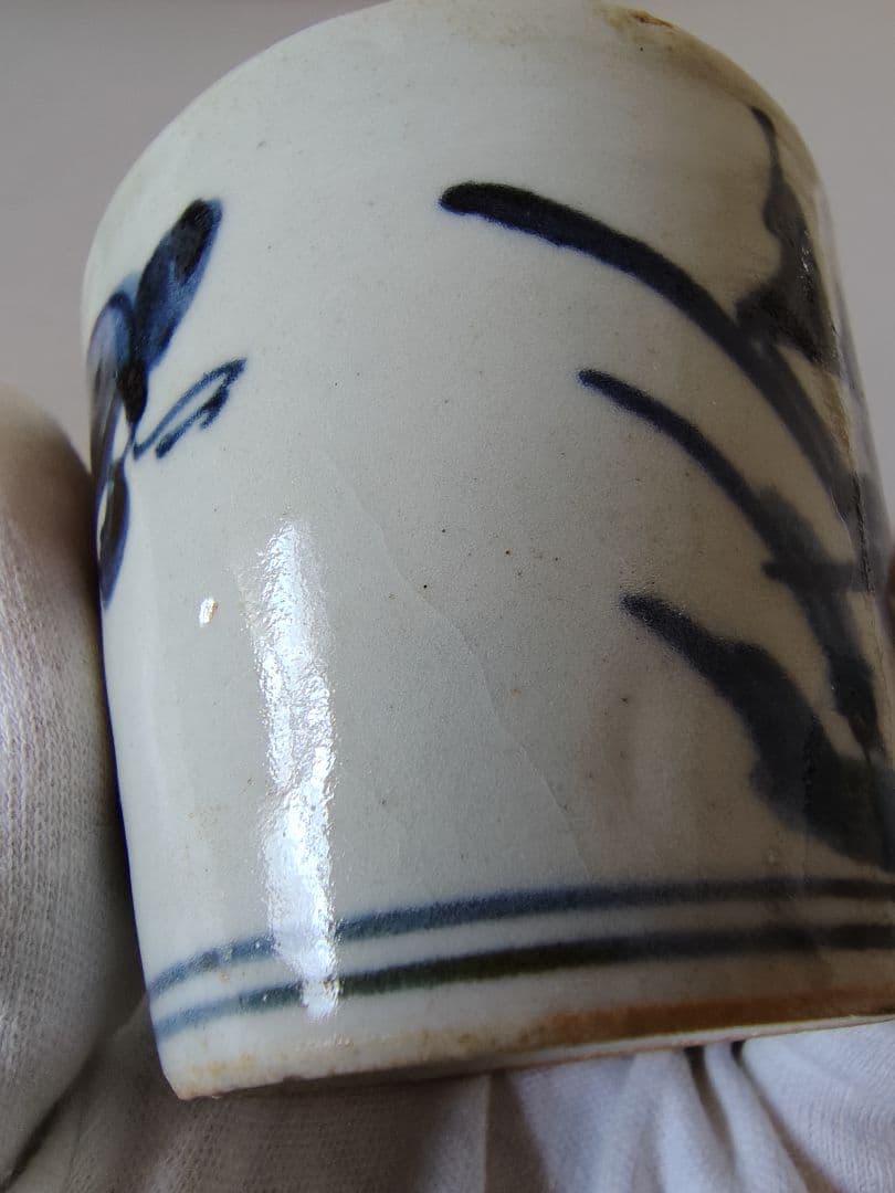 江戸中期 蕎麦猪口 染付 伊万里 古伊万里 アザミ 蝶 小型そば猪口