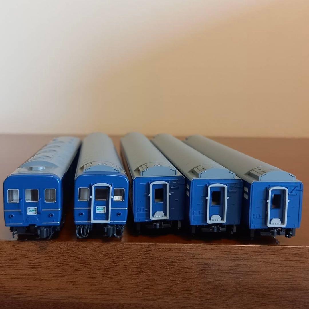 KATO　24系25型車両(銀帯) 5両セット