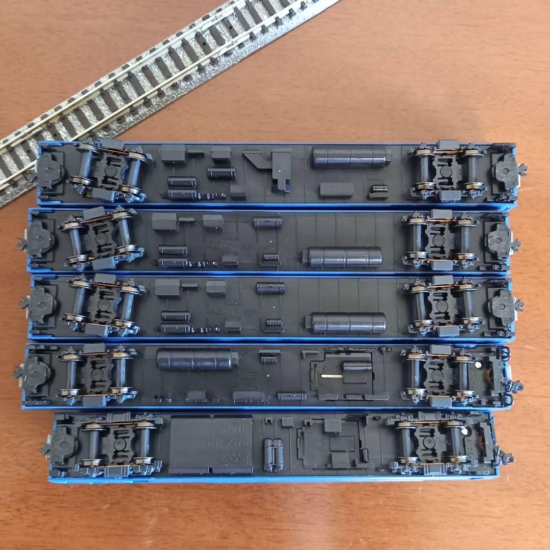 KATO　24系25型車両(銀帯) 5両セット