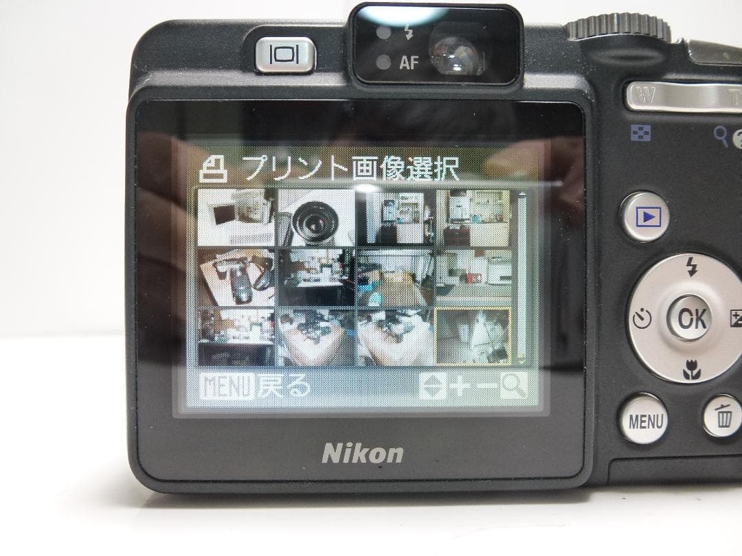 大人気　Nikon　デジタルカメラ　ニコン　COOLPIX P50　乾電池式