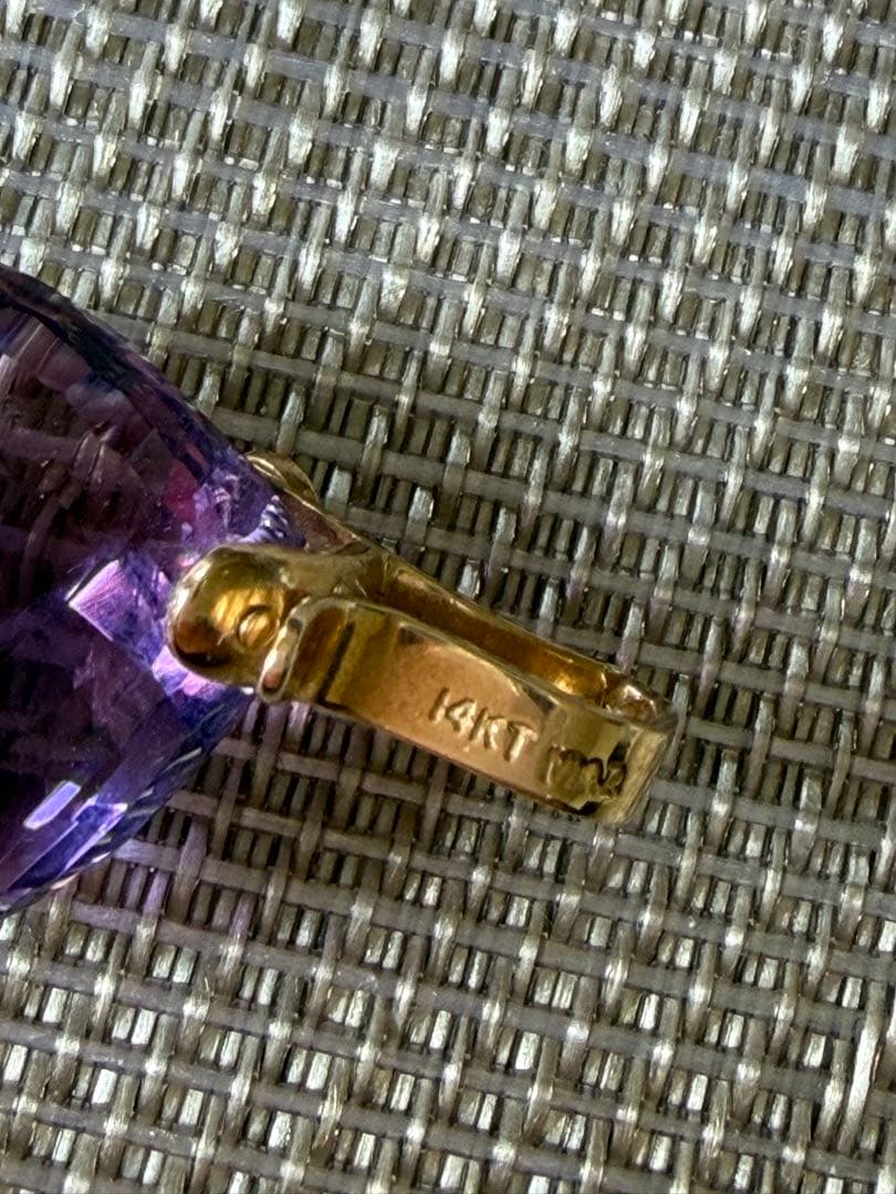 アメジストと14金のペンダントトップ