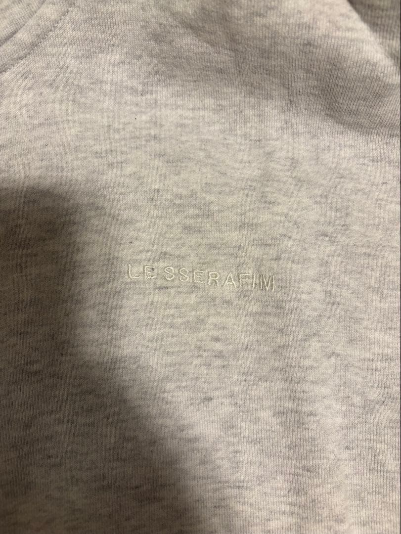 LE SSERAFIM ZIP-UP HOODIE Lサイズ