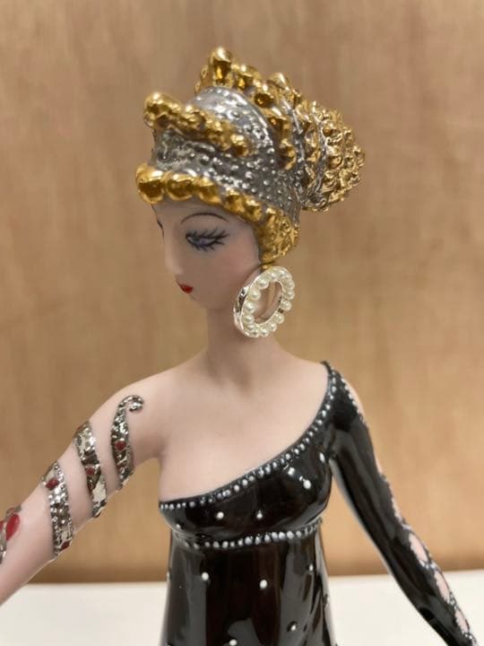 エルテ　磁器  (フランクミント製) 真珠とルビー高級磁器フィギュア