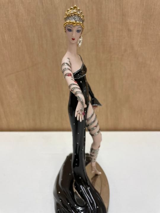 エルテ　磁器  (フランクミント製) 真珠とルビー高級磁器フィギュア