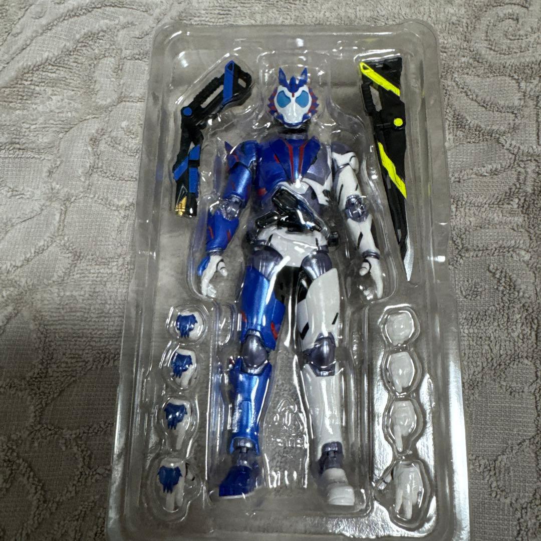 S.H.Figuarts龍騎 スリーブ　バルカン　ライドウォッチスペシャルセット