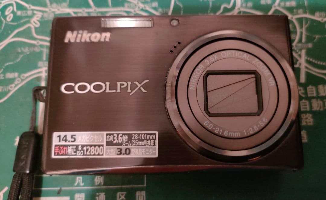 Nikon COOLPIX S710 14.5MP デジタルカメラ動作品