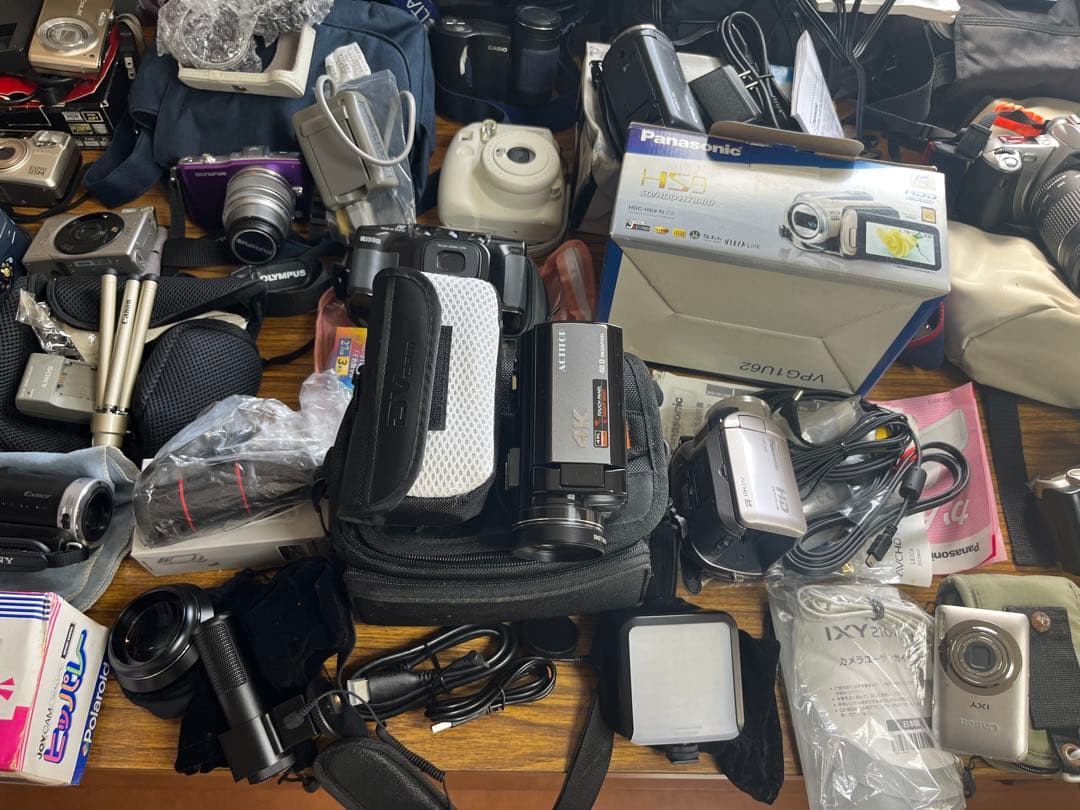 カメラまとめ売り大量！一眼レフカメラ フィルムカメラ ニコンキヤノン　デジカメ
