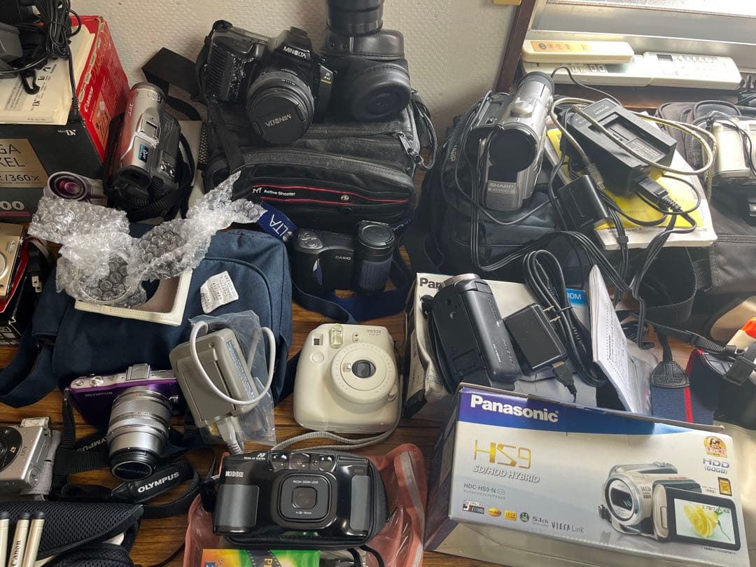 カメラまとめ売り大量！一眼レフカメラ フィルムカメラ ニコンキヤノン　デジカメ