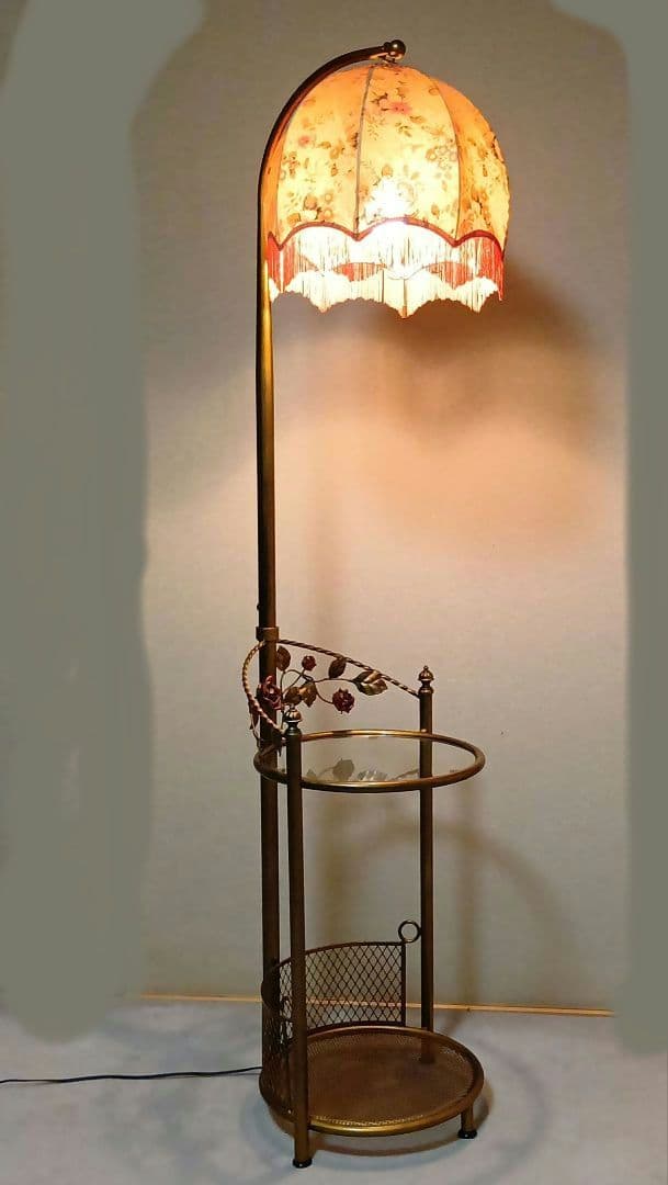 フラワーパターン フロアースタンドライト　ヴィンテージ　アンティーク