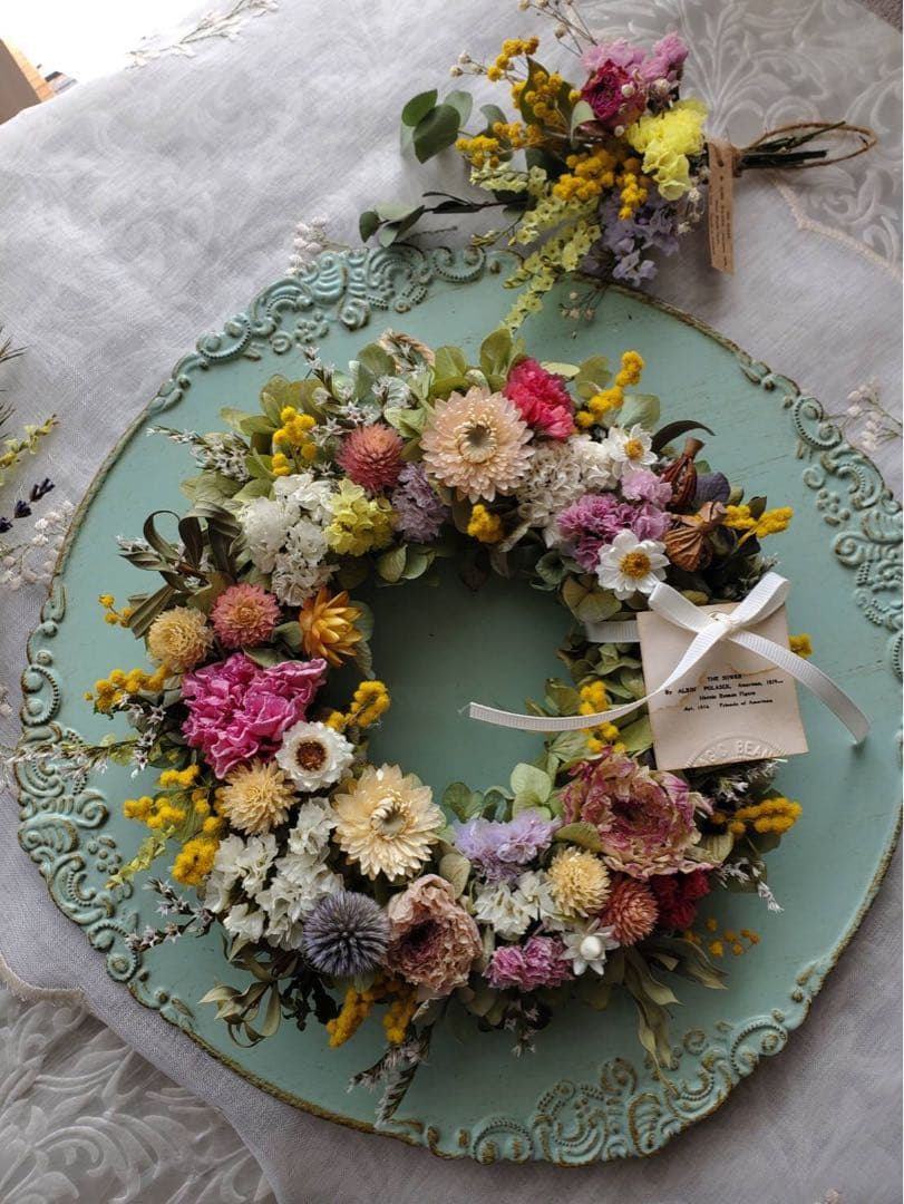 SALE❣️ラナンキュラスとミモザのラウンドリース☆ミニスワッグをそえて