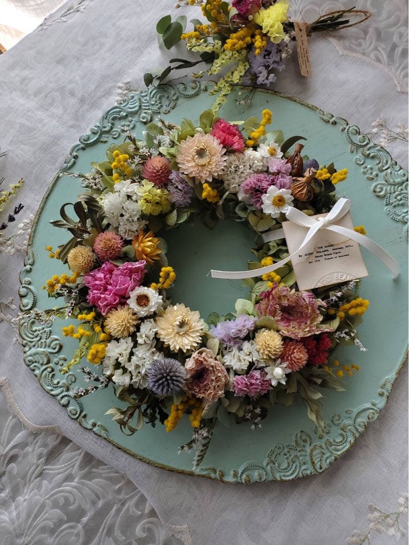 SALE❣️ラナンキュラスとミモザのラウンドリース☆ミニスワッグをそえて