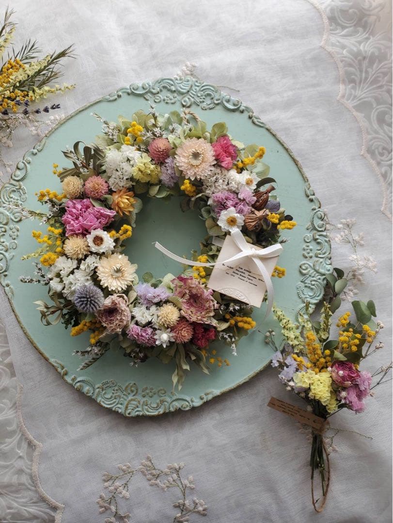 SALE❣️ラナンキュラスとミモザのラウンドリース☆ミニスワッグをそえて