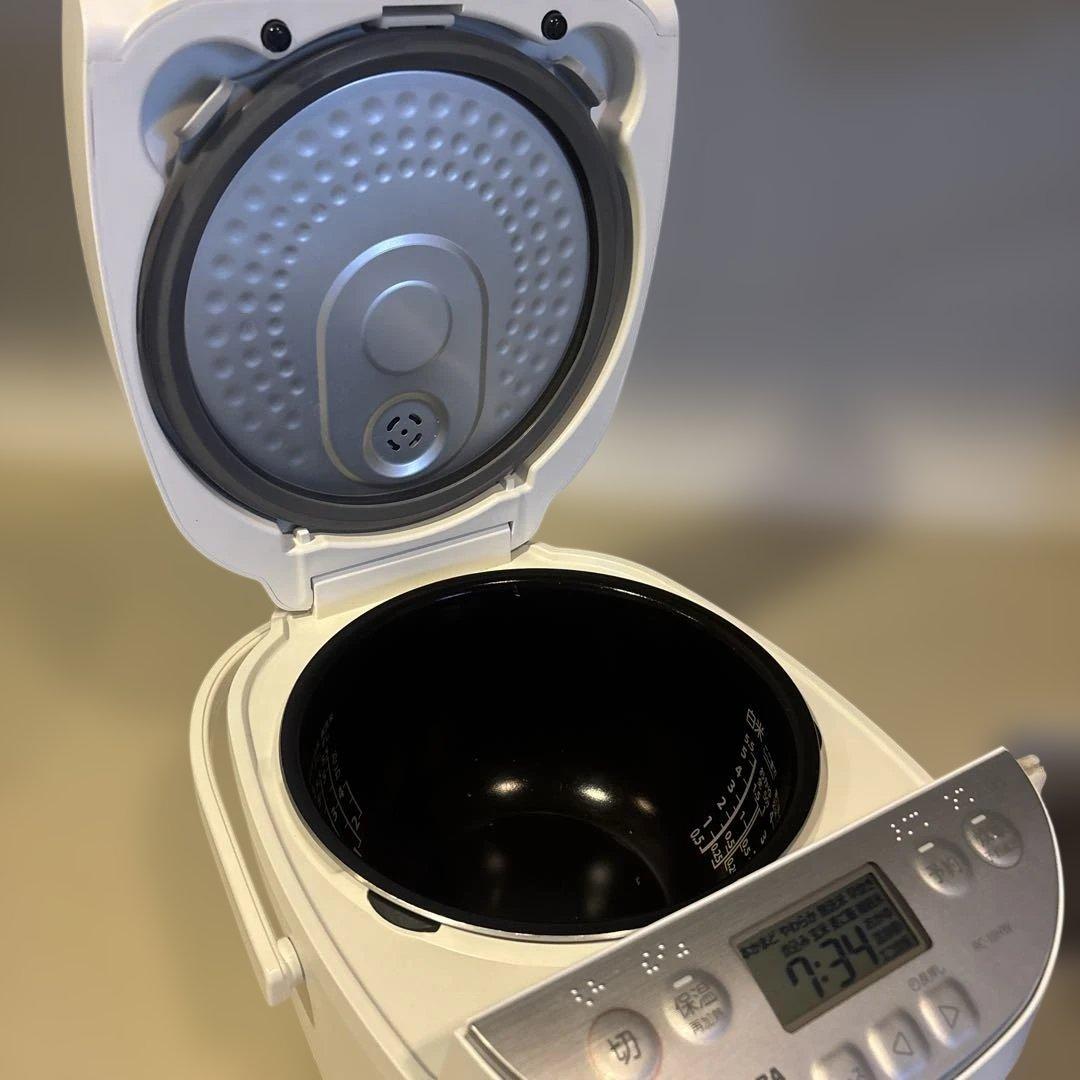 炊飯器　TOSHIBA東芝　RC-10HW