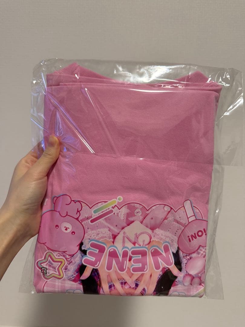 恋春ねね 実写 推しTシャツ