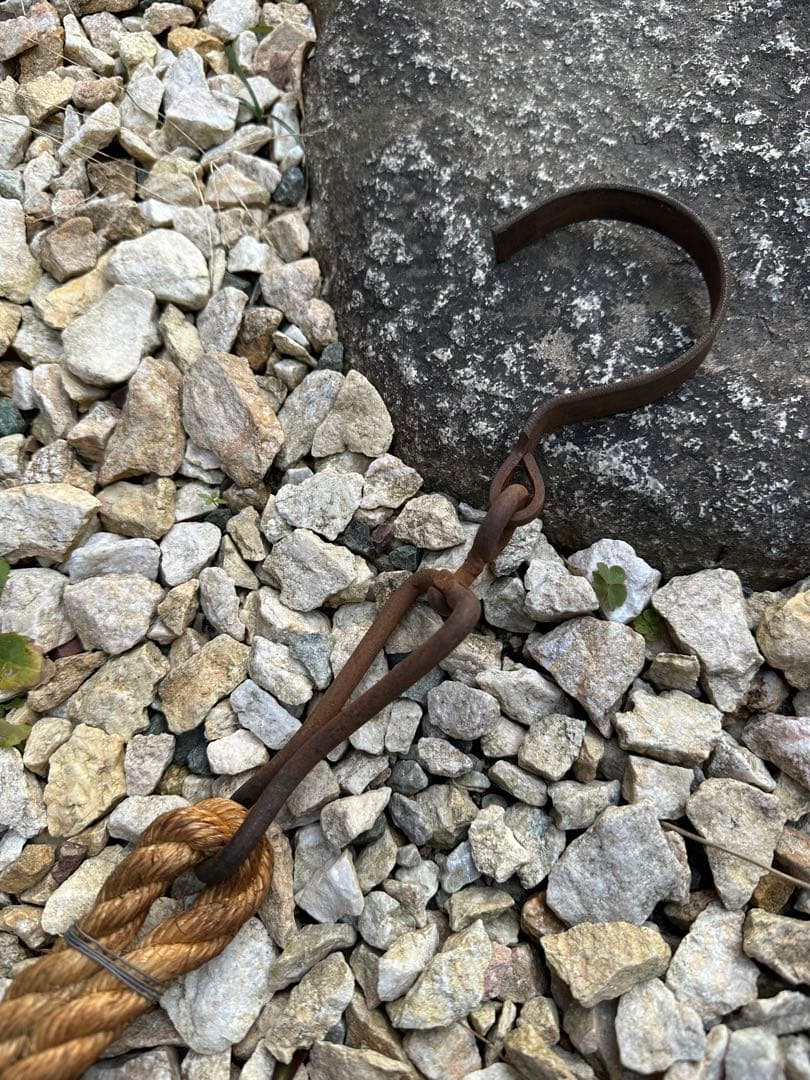 囲炉裏　自在鉤　木彫り　魚(鯉)