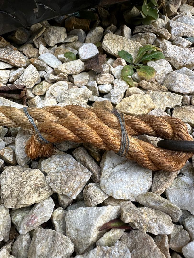 囲炉裏　自在鉤　木彫り　魚(鯉)