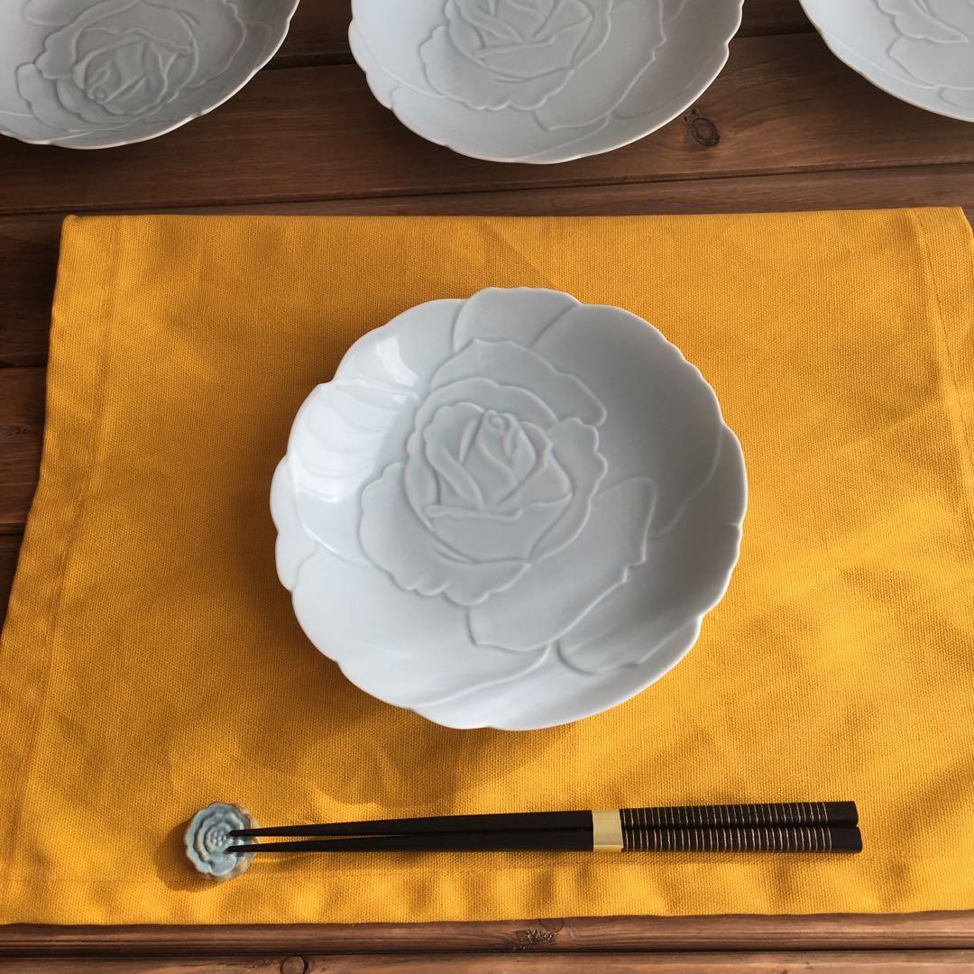 香蘭社 青磁バラ中皿5枚セット18㎝ 未使用品 薔薇レリーフ