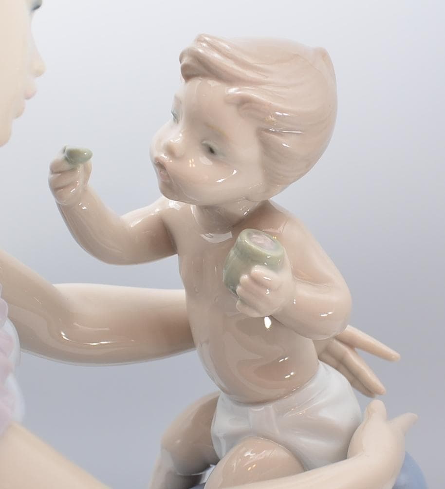 ママにもあげる　＃6705　★リヤドロ　スペイン　ポーセリン　光沢仕上げ　絶版