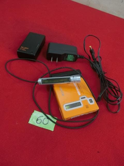 60：SONY MZ-E77　ソニー　MDウォークマン　ジャンク
