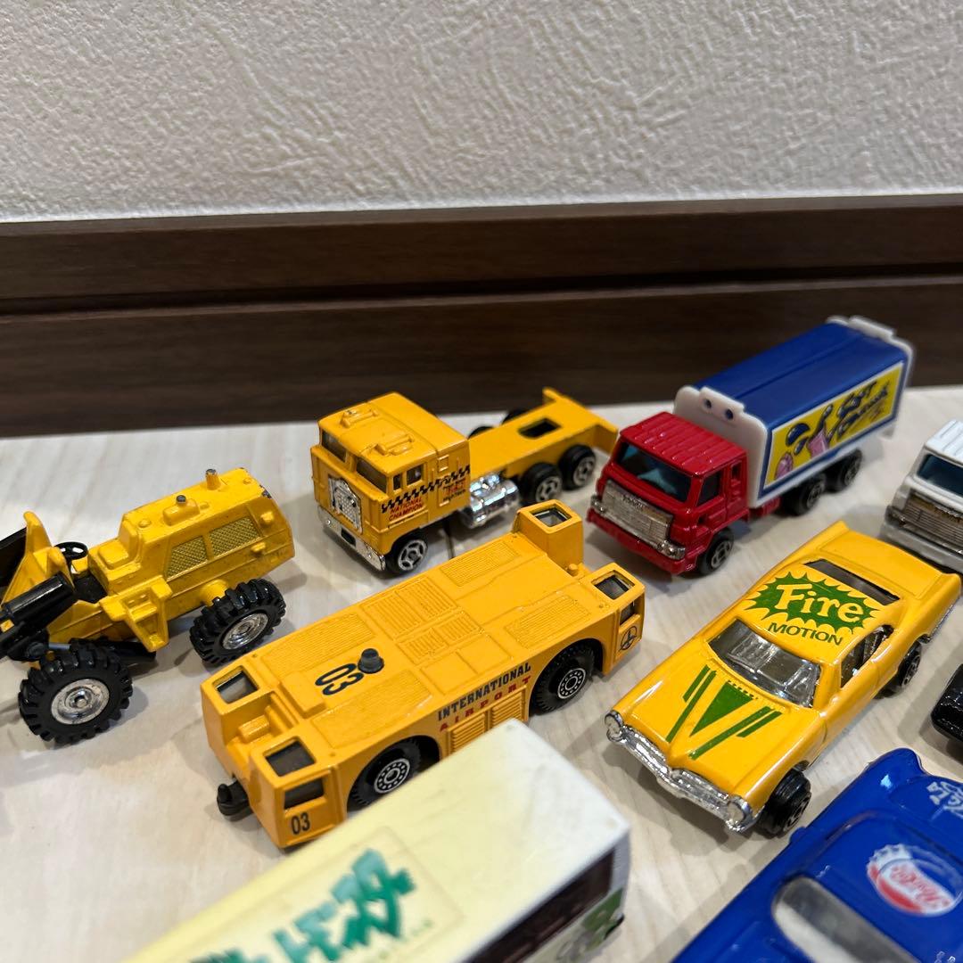 ミニカー 22台セット 当時物　トミカ　ウェリー　マジョレット