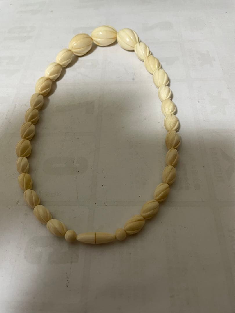 極上 天然素材 　牙彫 ネックレス