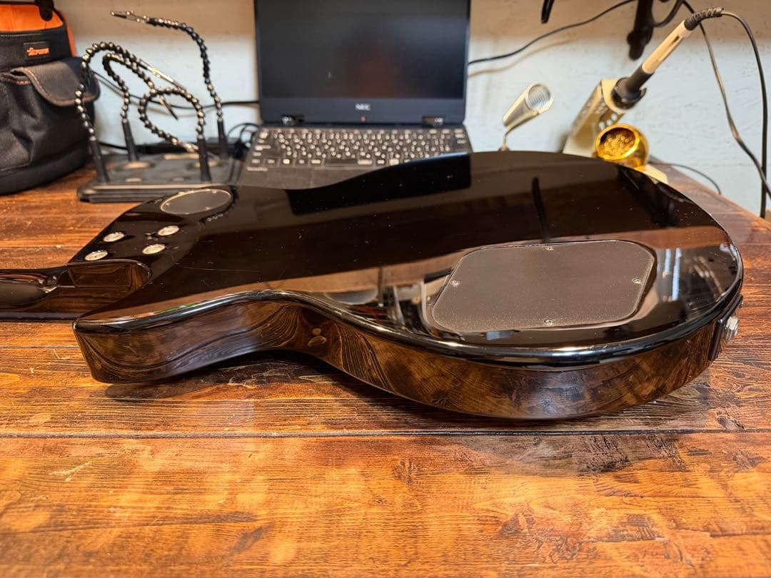 Epiphone　Les Paul Studio LT