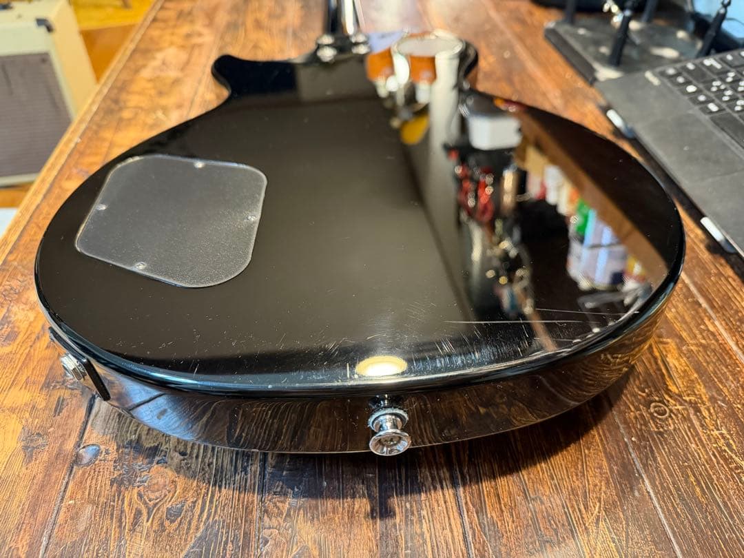 Epiphone　Les Paul Studio LT