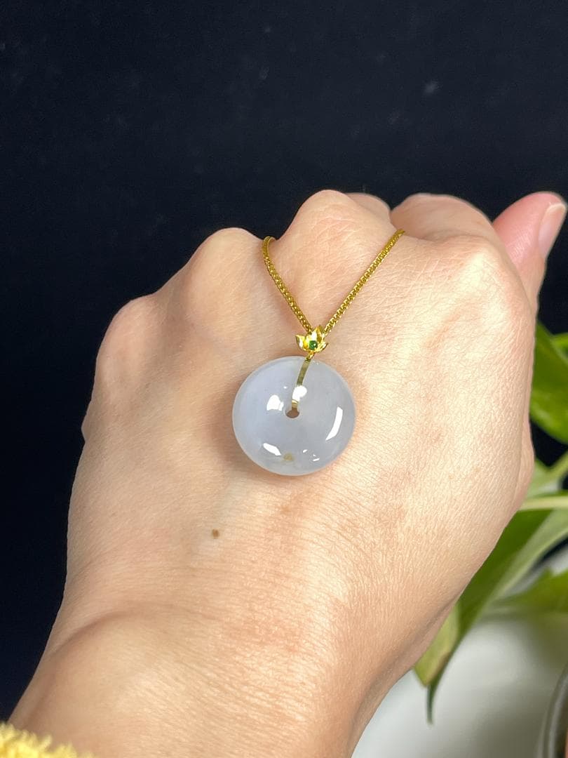 鑑別書付き・K18平安叩ペンダントミャンマー産天然A貨翡翠1712