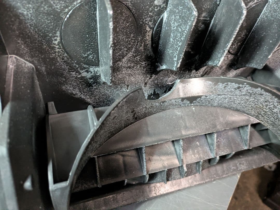 使用品【専用バッテリー2個+専用充電器付き】 電動除雪機 除雪機 折りたたみ