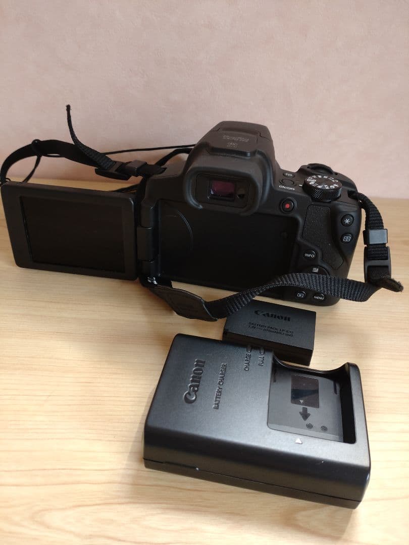 【美品】CANONデジカメPowerShot SX70 HS(箱と説明書無し)