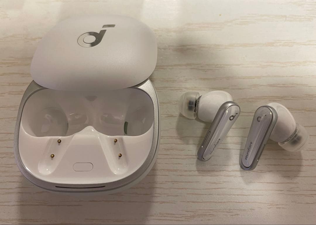 Anker Soundcore Liberty 4 ホワイト