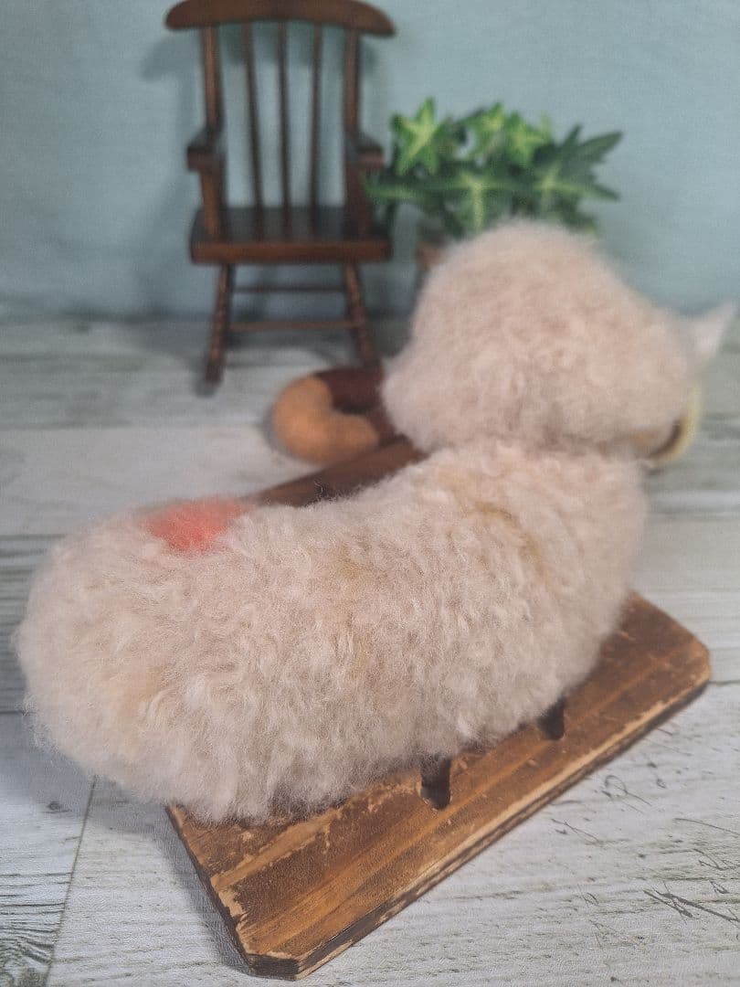 羊毛フェルト　トイプードルクリーム　アプリコット