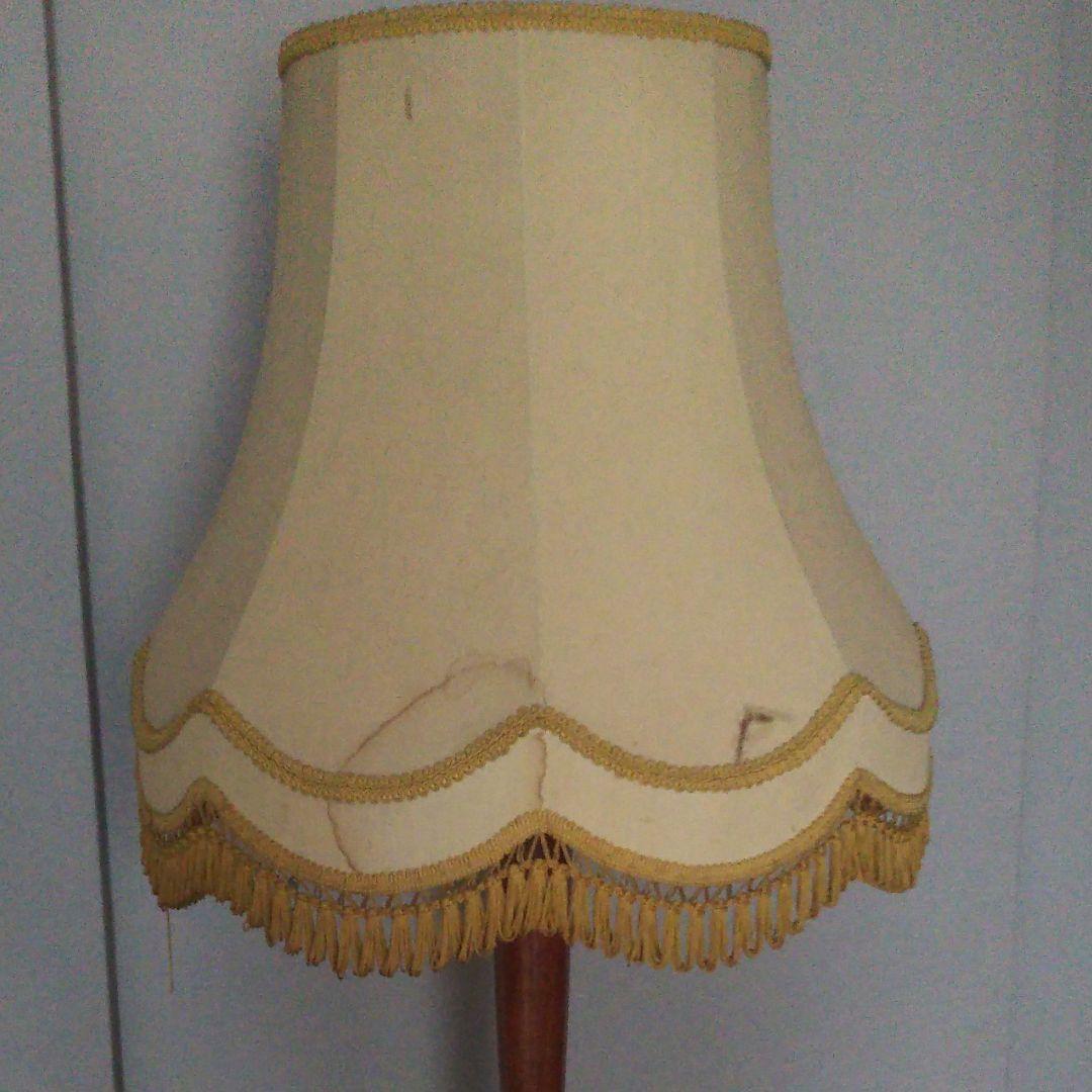 フロアスタンド 　レトロ 　送料込み