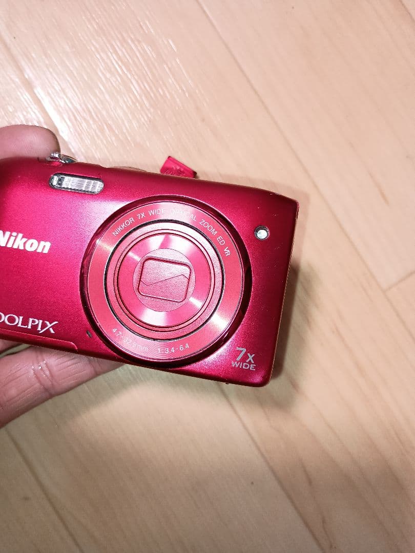 多少難ありNikon COOLPIX S3500 レッド
