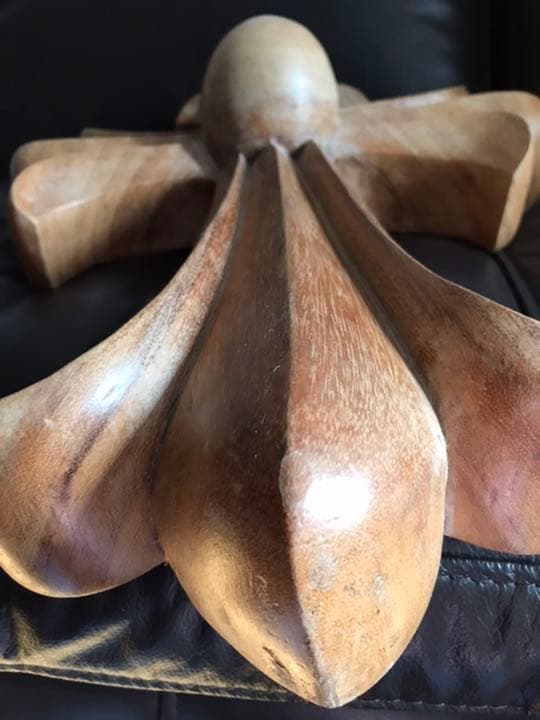 木彫りの壁掛け【匿名配送】