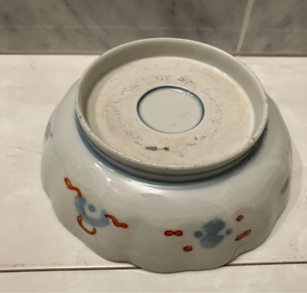 アンティーク江戸後期 お花に囲まれた犬が可愛らしい、金彩たっぷり古伊万里ボウル