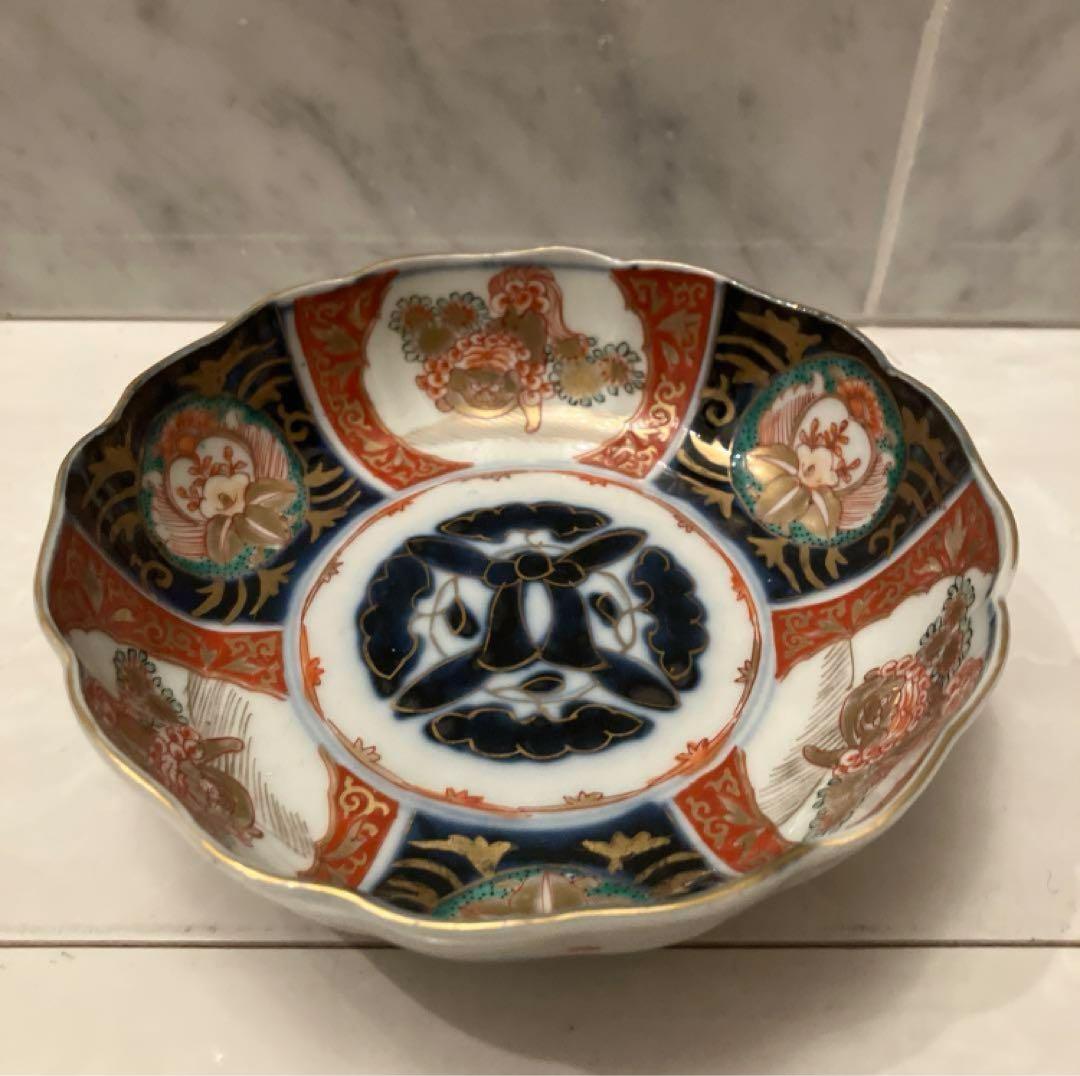 アンティーク江戸後期 お花に囲まれた犬が可愛らしい、金彩たっぷり古伊万里ボウル