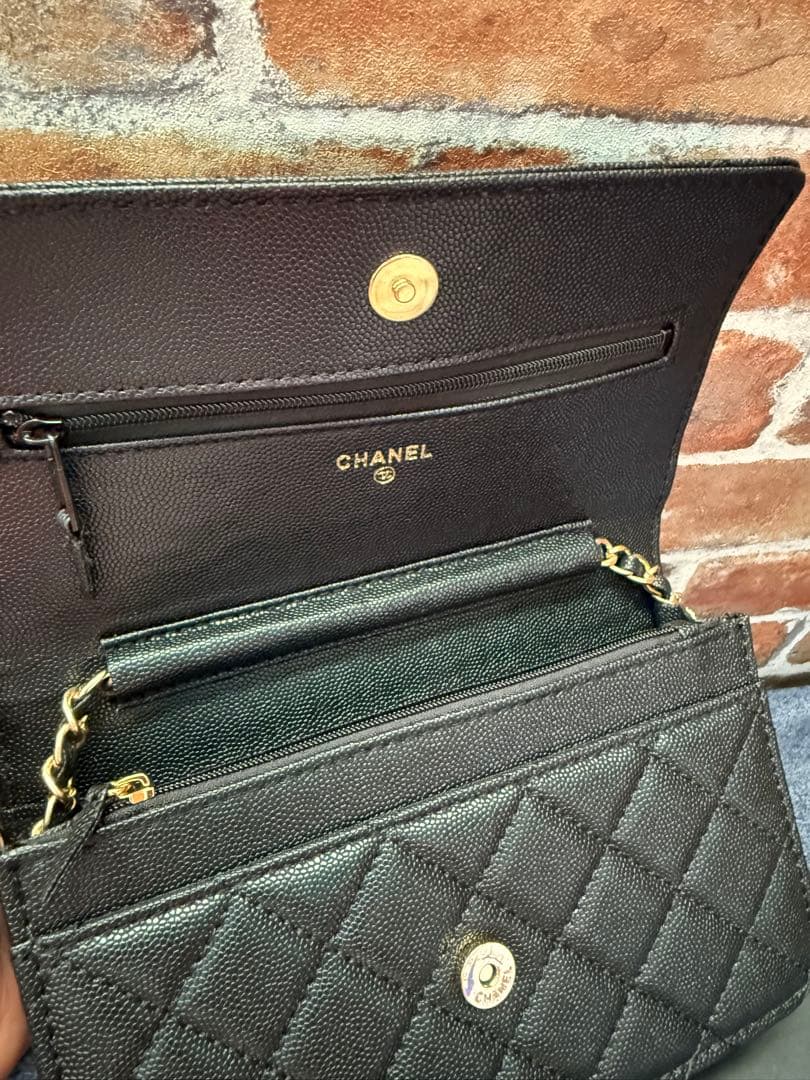 CHANELノベルティブラックレザー クラッチバッグ