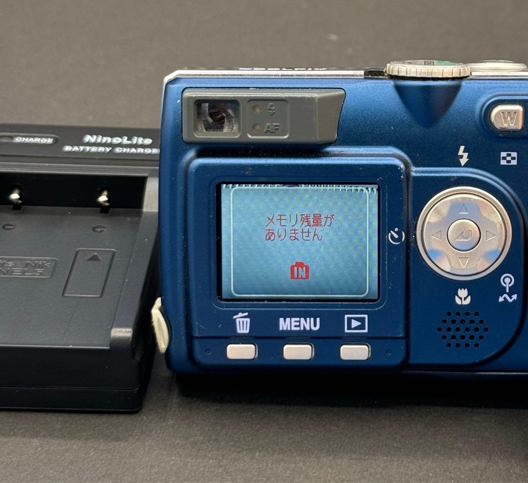 NIKON COOLPIX E5200 5200 プラチナブルー