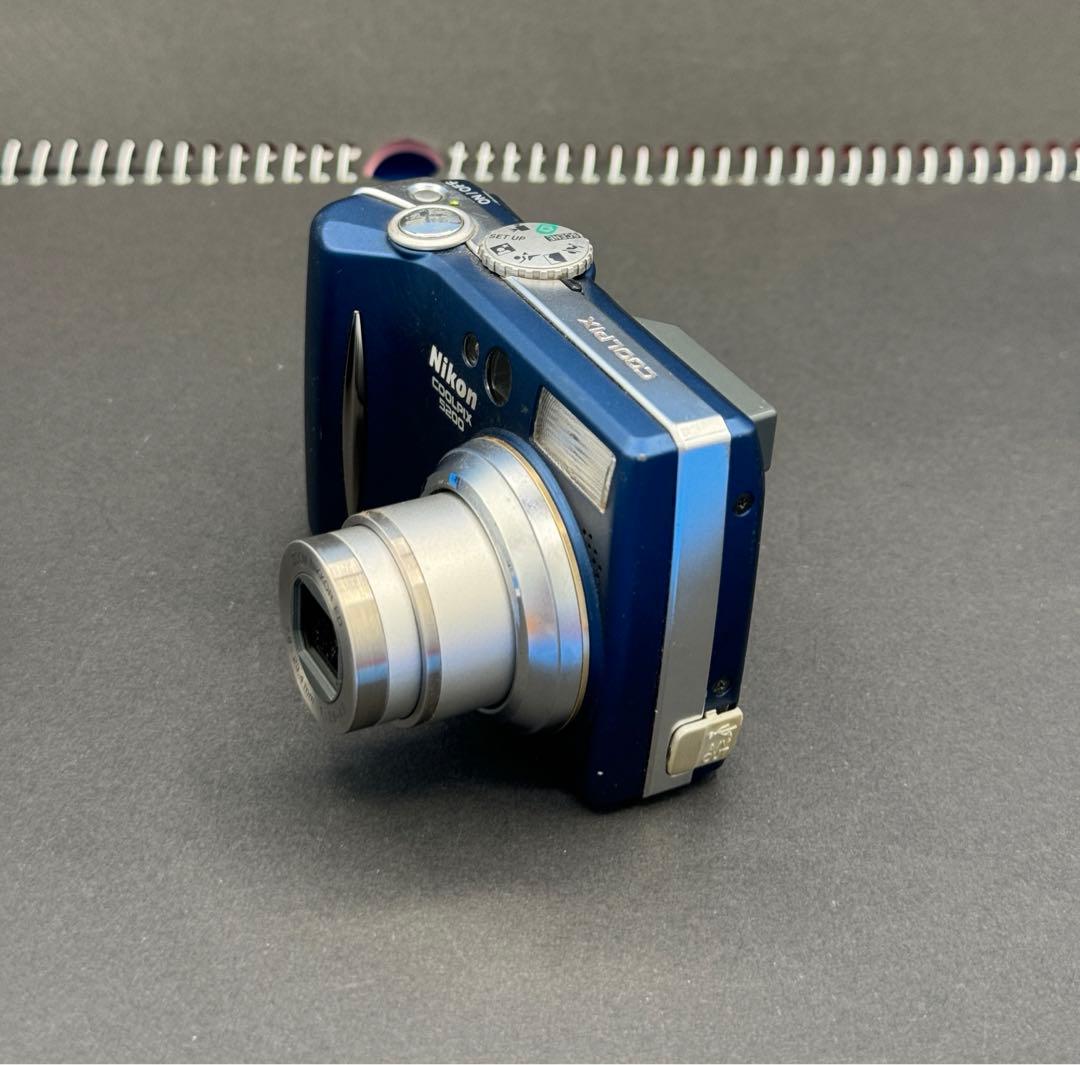 NIKON COOLPIX E5200 5200 プラチナブルー