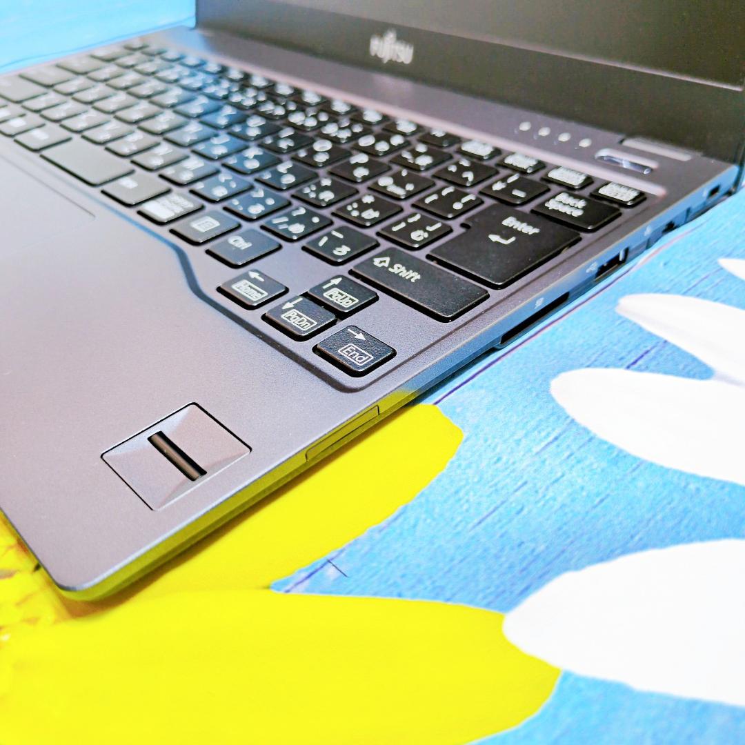 超薄型軽量✨新品SSD・新品メモリ8GB快速！Windows11黒ノートパソコン