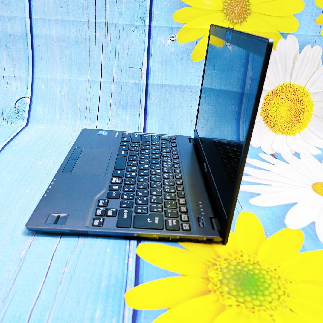 超薄型軽量✨新品SSD・新品メモリ8GB快速！Windows11黒ノートパソコン