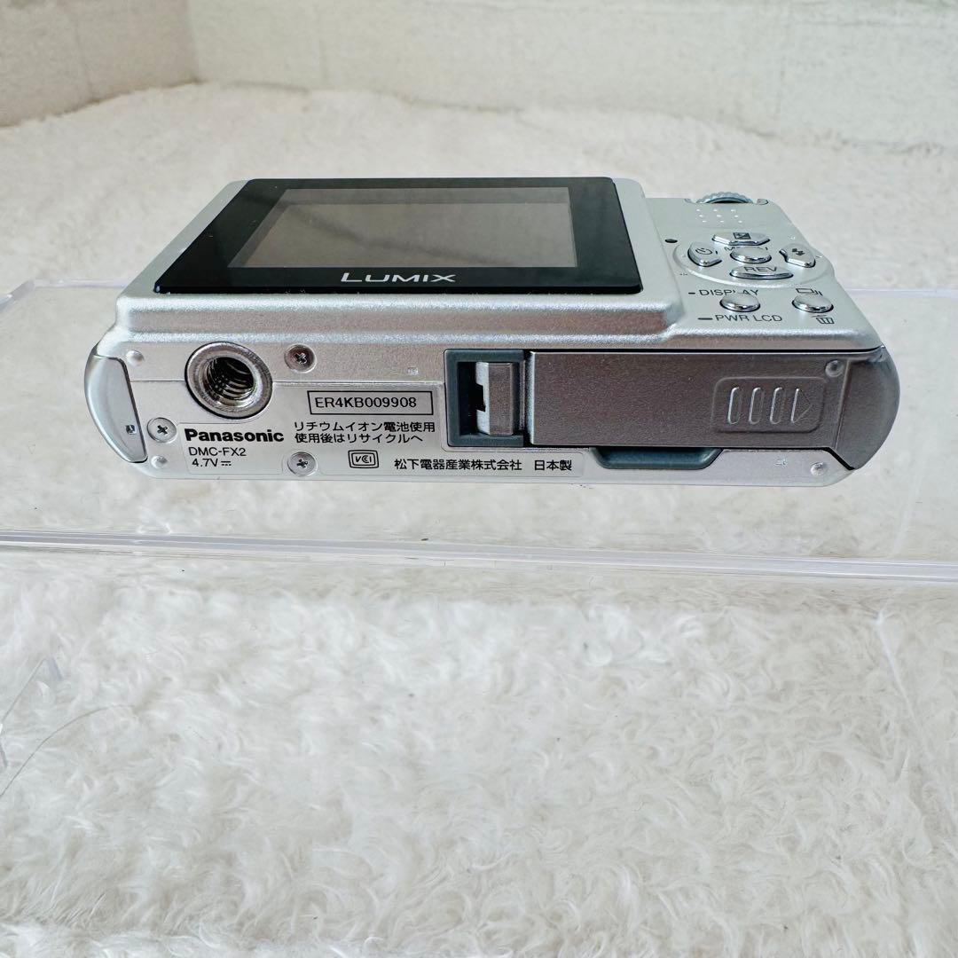 【良品】パナソニック DMC-FX2 シルバー 動作確認済み 付属品多数